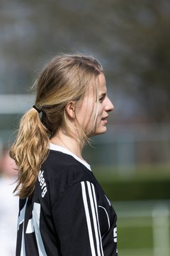 Bild 368 - wBJ SV Henstedt Ulzburg - TSV Sch�nberg : Ergebnis: 5:2